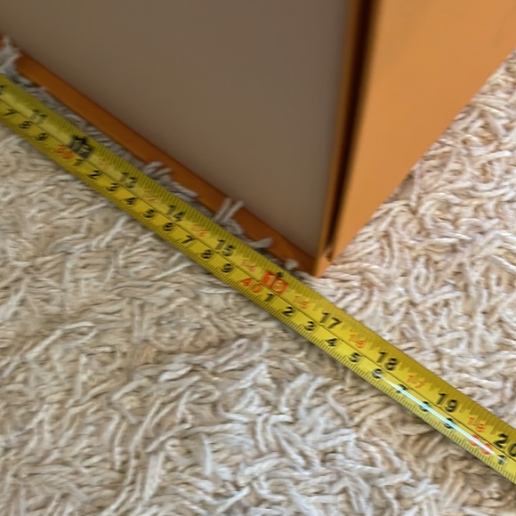 Louis Vuitton Canvas Sack & Box - Picture 7 of 8